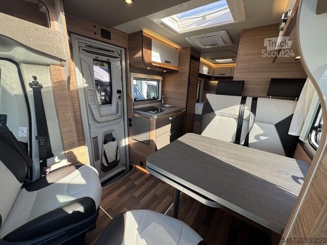 Halvintegreret autocamper WEINSBERG CaraCompact EDITION PEPPER 600 MF