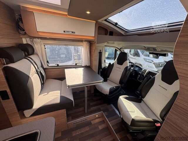 Halvintegreret autocamper WEINSBERG CaraCompact EDITION PEPPER 600 MF