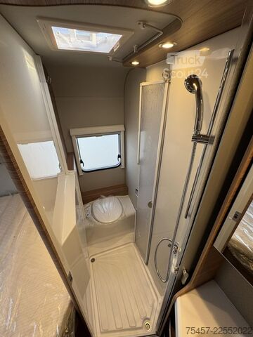 Halvintegreret autocamper WEINSBERG CaraCompact EDITION PEPPER 600 MF