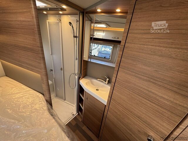 Halvintegreret autocamper WEINSBERG CaraCompact EDITION PEPPER 600 MF