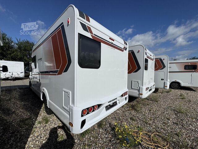 Halvintegreret autocamper WEINSBERG CaraCompact EDITION PEPPER 600 MF