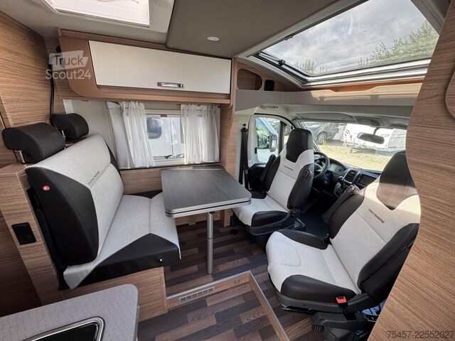Halvintegreret autocamper WEINSBERG CaraCompact EDITION PEPPER 600 MF