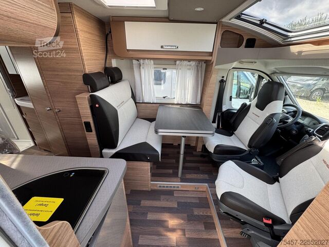 Halvintegreret autocamper WEINSBERG CaraCompact EDITION PEPPER 600 MF