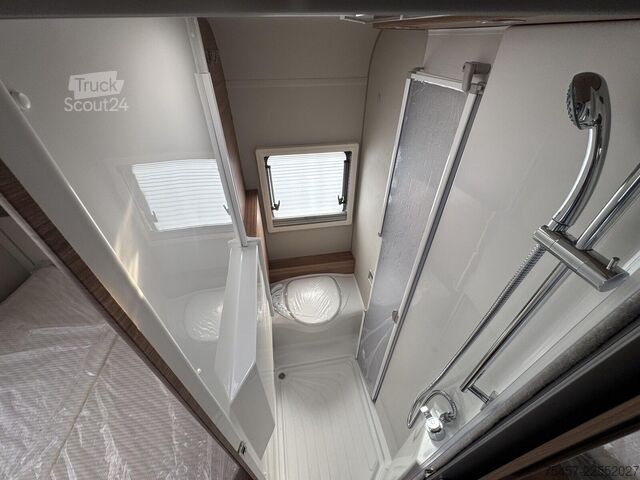 Halvintegreret autocamper WEINSBERG CaraCompact EDITION PEPPER 600 MF