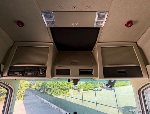 Vakio vetoauto VOLVO FH 13.420 EURO 6 FULL SPOILER 2x TANKS ONLY 566.
