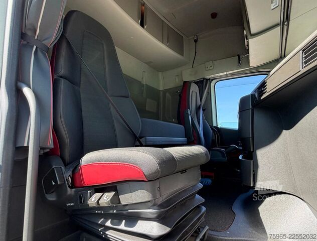Vakio vetoauto VOLVO FH 13.420 EURO 6 FULL SPOILER 2x TANKS ONLY 566.