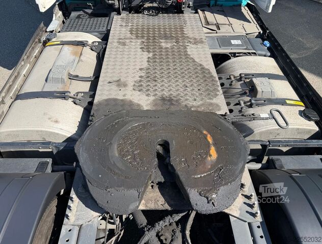 Vakio vetoauto VOLVO FH 13.420 EURO 6 FULL SPOILER 2x TANKS ONLY 566.