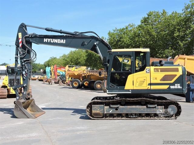 Excavatrice à chaînes HYUNDAI HX160