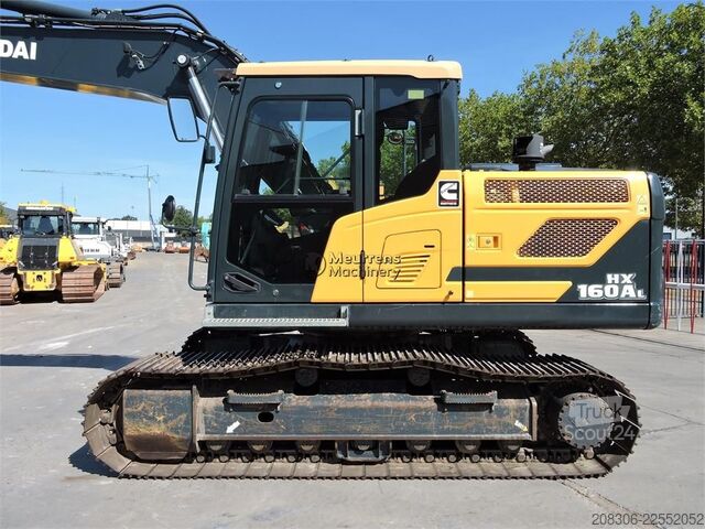 Excavatrice à chaînes HYUNDAI HX160