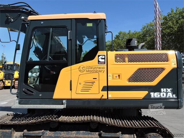 Excavatrice à chaînes HYUNDAI HX160