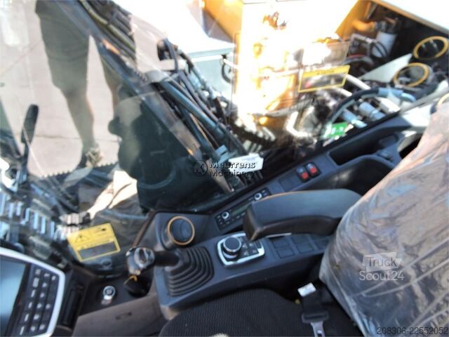 Excavatrice à chaînes HYUNDAI HX160