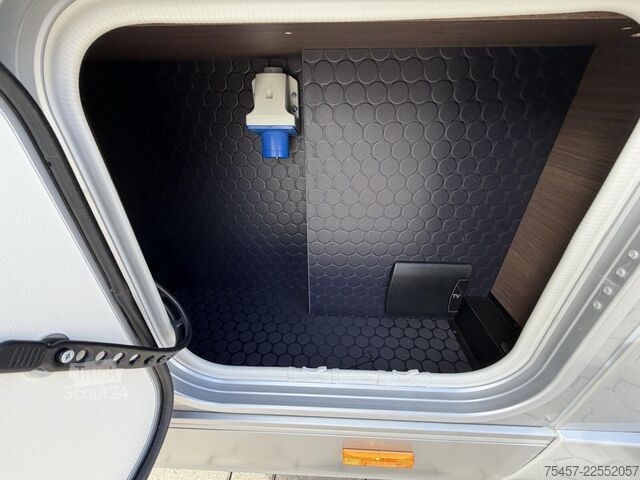 Teilintegriertes Wohnmobil ADRIA Coral Supreme 670 DL F Alde, Automatikn Navi