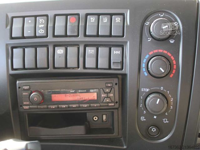 LKW mit Kofferaufbau RENAULT D 18, EURO 6, TAIL LIFT