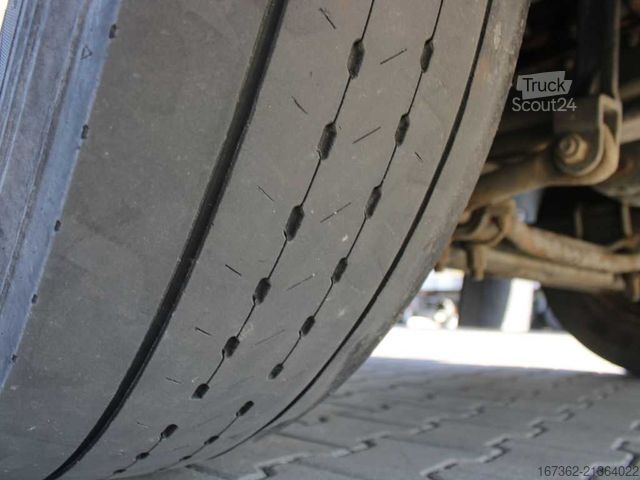 LKW mit Kofferaufbau RENAULT D 18, EURO 6, TAIL LIFT