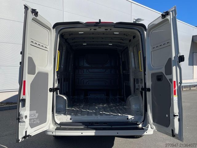 Hög tak skÄpbil MAN TGE 3.200 L3H2 Kasten 4x4 Individual S ACC STHZ