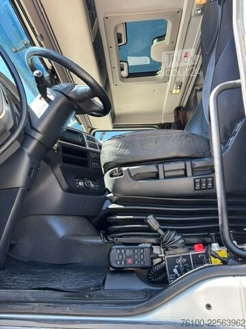 Tre-sidet tipbil DAF XF 530 Kipper PK 27002-E