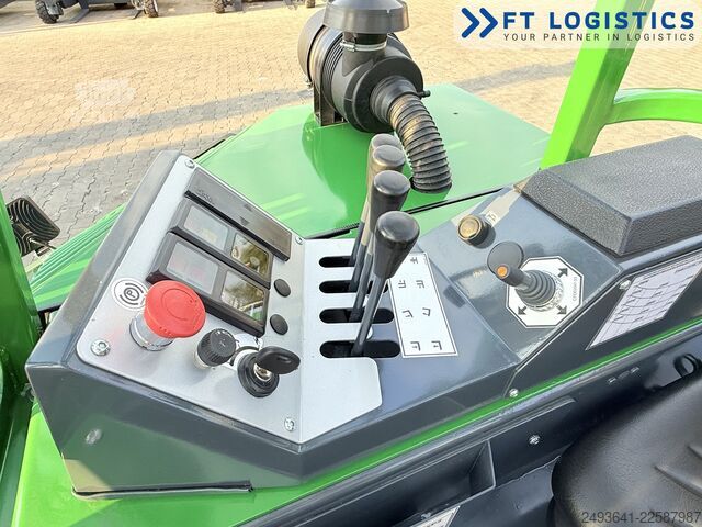 Négyirányú targoncát Combilift CB3000 DIESEL TRIPLEX 4900 POSITIONER