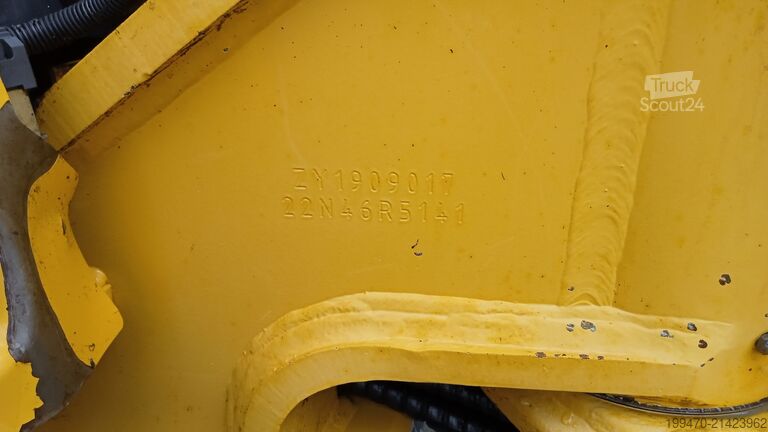 Mini-escavadora < 7t Komatsu PC55MR-5E0 with 3 buckets