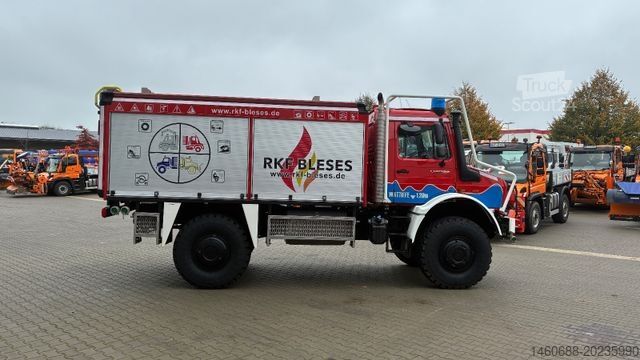 Samochód do zadań specjalnych UNIMOG Unimog U5023 TLF 3000 Schlingmann Varus 4×4