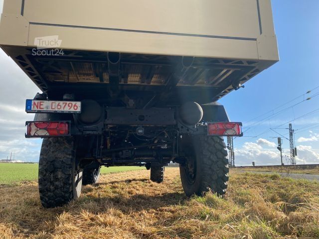 Autocarro con cassone UNIMOG FAS Expeditionsaufbau (nur Koffer) Beige