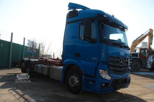 Tovornjak s kavljem za kontejnerje MERCEDES-BENZ 2551 6x2 - VDL S-21-6200 - Nr.: 548