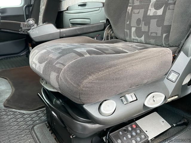 Standartinis vilkikas MERCEDES-BENZ Actros 1844 LS MegaSpace/ Retarder/ 2xAC