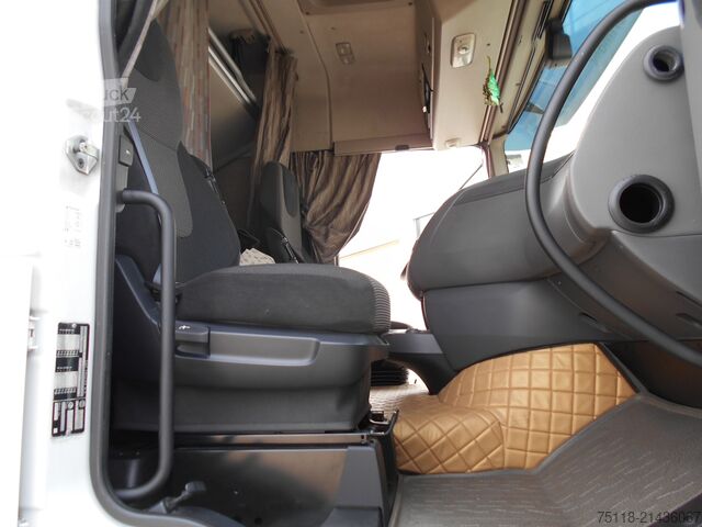 Standard nyergesvontató DAF XF 510