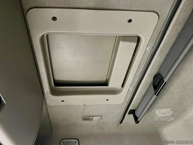 Štandard-SZM Renault Premium 460 2X FUEL  TANK, FRIGO, EURO 5