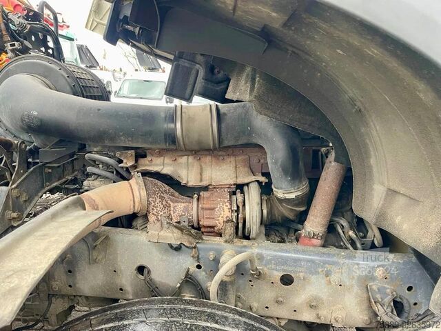 Štandard-SZM Renault Premium 460 2X FUEL  TANK, FRIGO, EURO 5