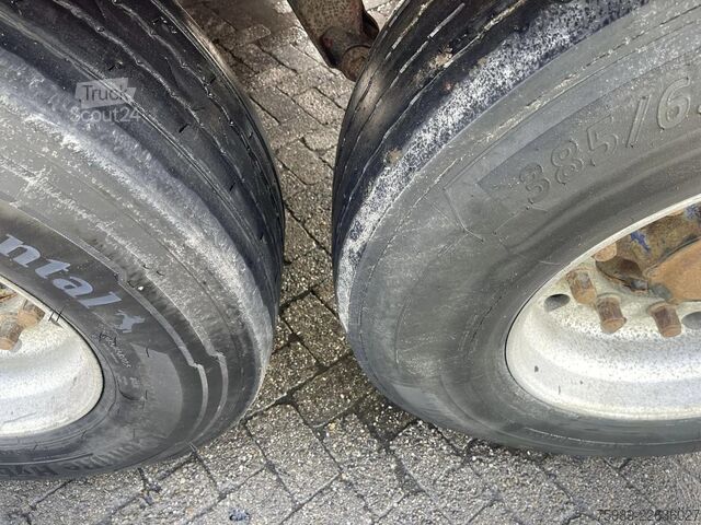 Teherautó Stas Volume  40m3 3 axels spring, Alu