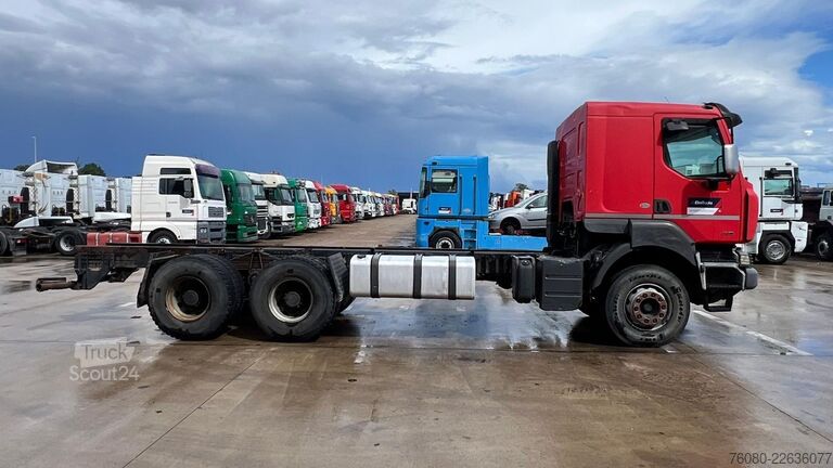 Kabinli şasi Renault Kerax 450 DXI (BOITE MANUELLE / LAMES / GRAND P...