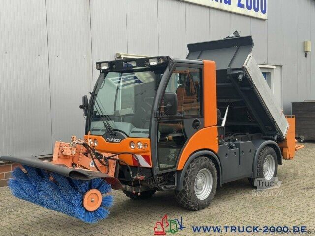Vejfejemaskine Multicar Tremo X56 Winterdienst Streuer + Besen NUR9769KM
