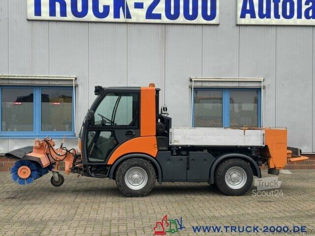 Vejfejemaskine Multicar Tremo X56 Winterdienst Streuer + Besen NUR9769KM