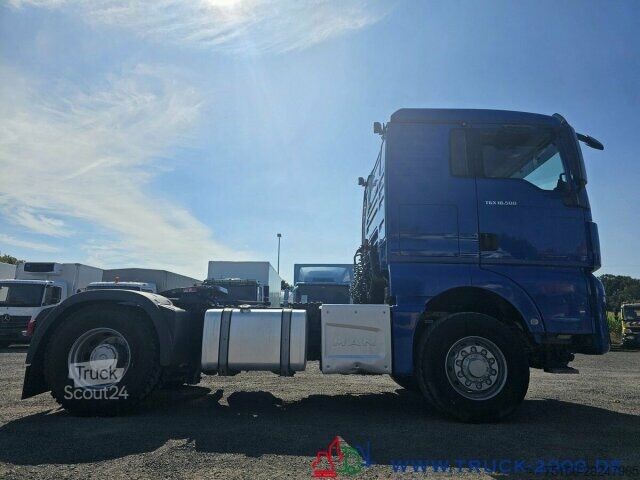 Standardní tahač MAN TGX 18.500 XL 4x4 H Kipphyd. Bett Kühlschrank