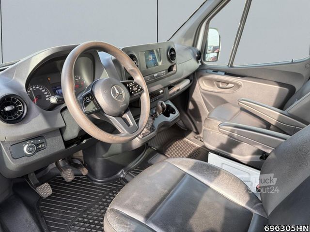 Minibussi MERCEDES-BENZ Sprinter 215 CDI *DoKa*Klima*AHK*Leder*MBUX*