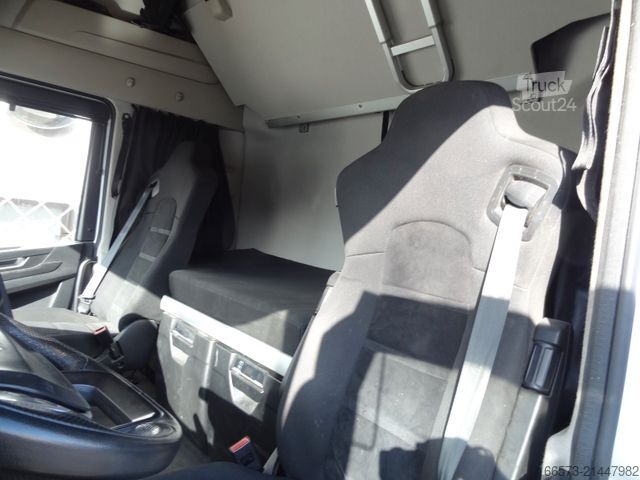 Vakio vetoauto IVECO S-way AS440S 53T/P  Retarder