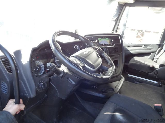 Vakio vetoauto IVECO S-way AS440S 53T/P  Retarder