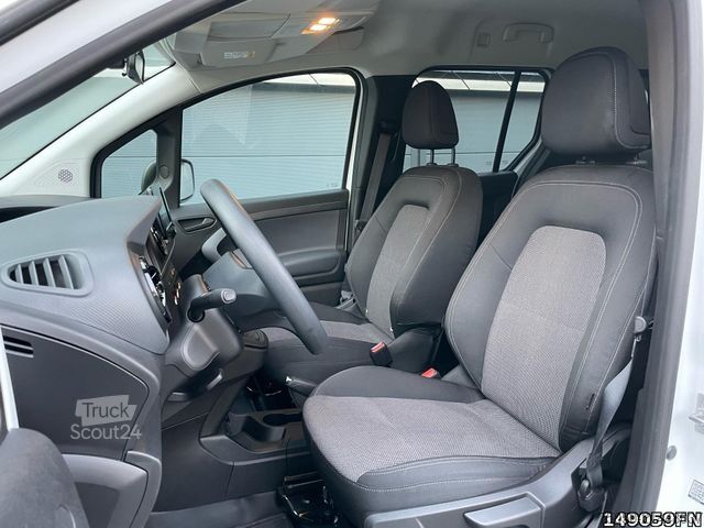 Minibussi MERCEDES-BENZ Citan CTB Tourer Base +3ZL