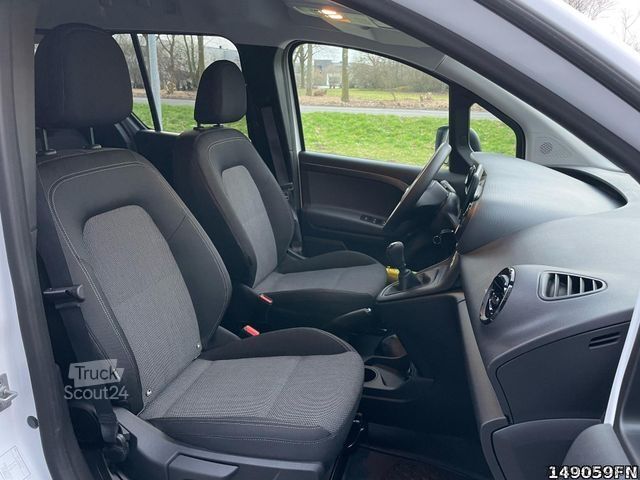 Minibussi MERCEDES-BENZ Citan CTB Tourer Base +3ZL