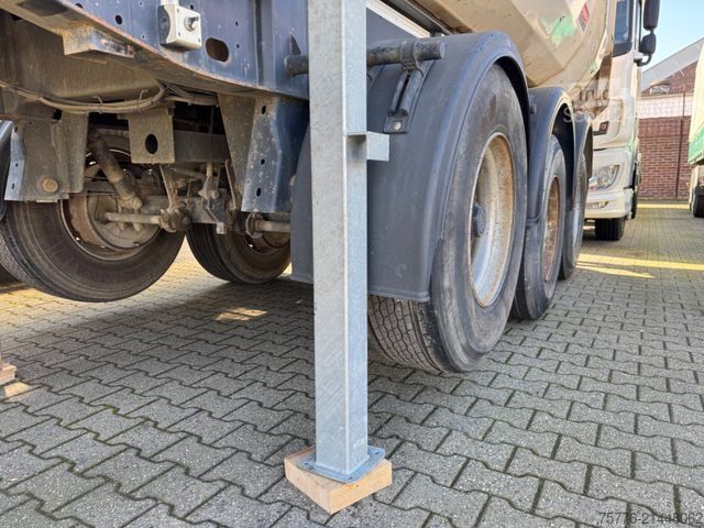 Kippipuoliperävaunu LANGENDORF SKS HS 24/30 StahlMulden Kipper  26m³  Hardox