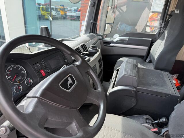 Těžké zatížení MAN TGS 33.460 6x4 Tractor unit Euro 6