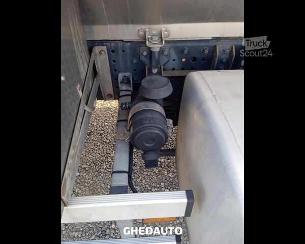 Standard trækkerunit IVECO AT260S40Y/PS -MOTRICE -  CISTERNA MERCI COMMESTIBILI