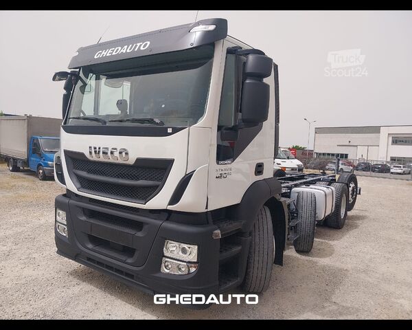 Standard trækkerunit IVECO AD440S42 - 8X2 (2+2)AUSTERAS