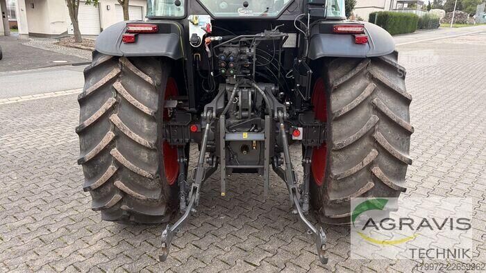 Traktör Claas AXOS 240 ADVANCED