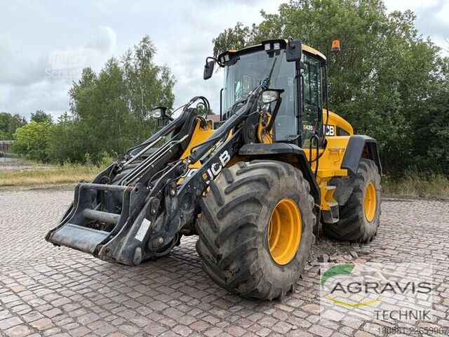 Дворен товарач JCB 435S STUFE V