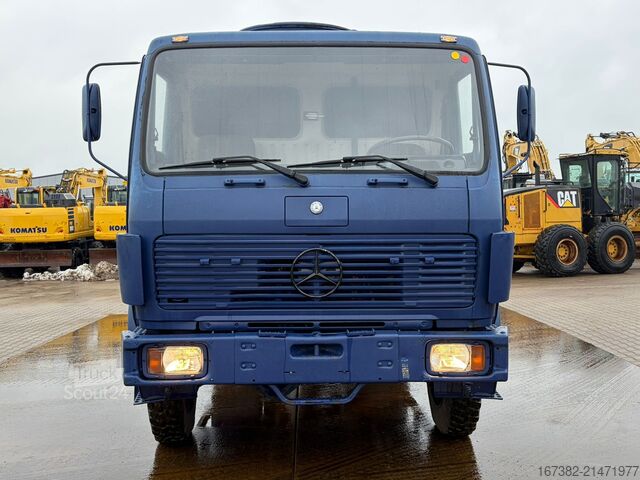 MercedesBenz 1017 4X4 ex-leger blauw MercedesBenz 1017 4X4 ex army blue