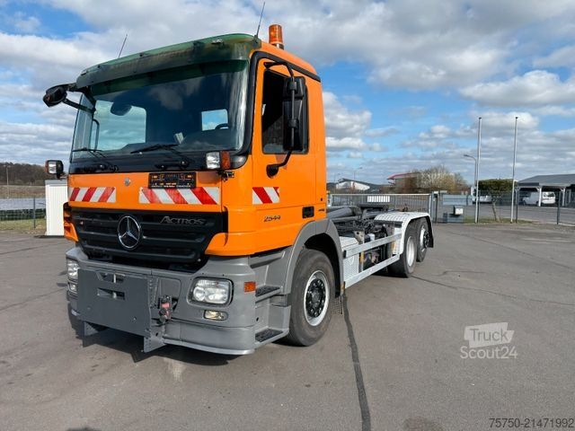 друго MERCEDES-BENZ Actros 2544 6x2 Abroller + Winterdienst
