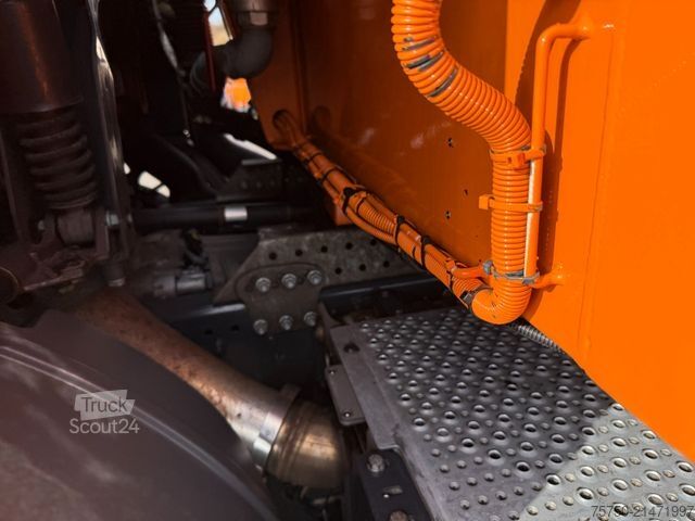 Garbage truck MERCEDES-BENZ Actros 2532 6x2 MP 3 Zoeller Medium SL-2,