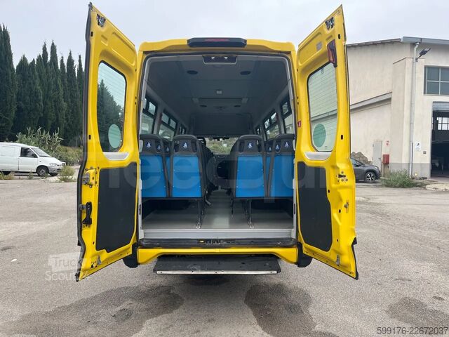 Iveco Daily, 2016, 30 plazas, Euro 6 Iveco Daily
