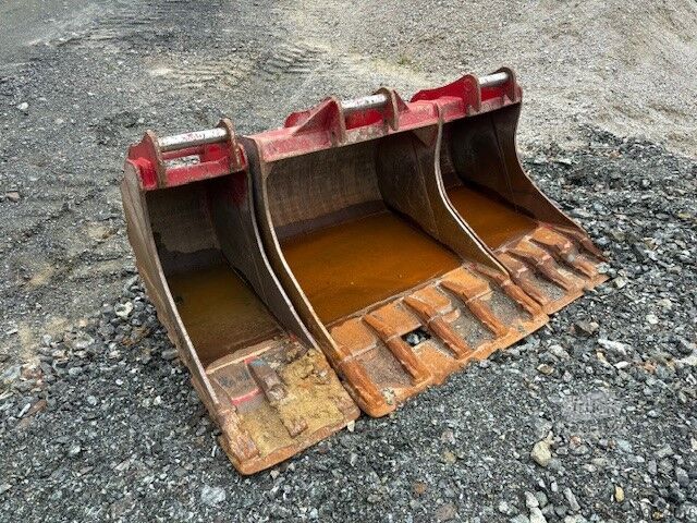 Pelle sur chenilles KOMATSU PW98MR-11